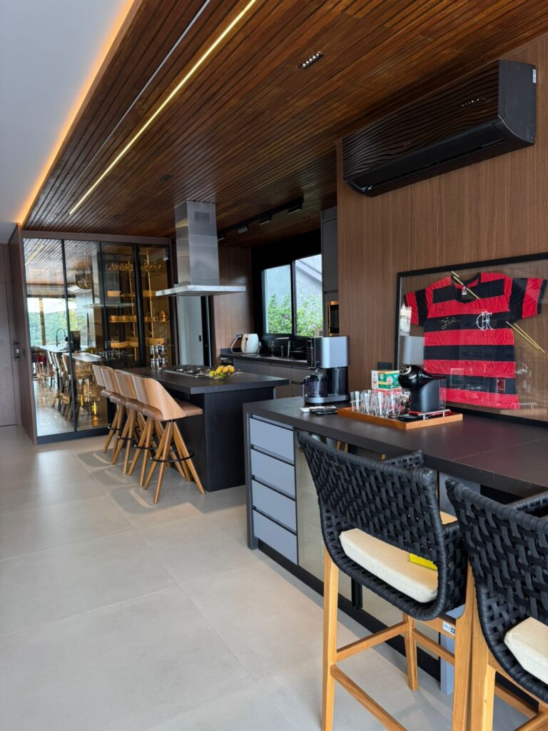 WhatsApp Image 2025-12-03 at 16.02.10 (3)