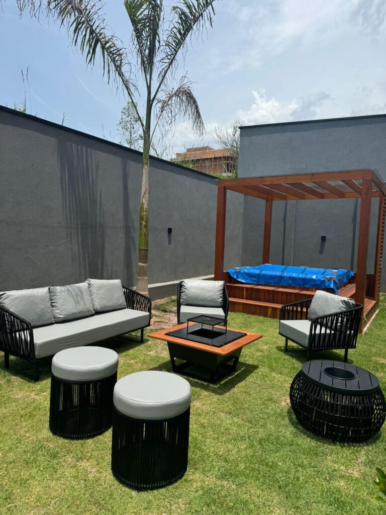 WhatsApp Image 2025-12-03 at 16.02.13 (1)