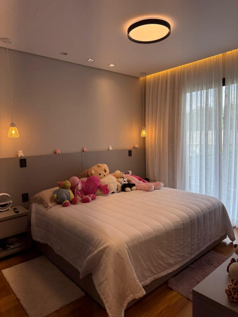 WhatsApp Image 2025-12-03 at 16.02.14 (1)